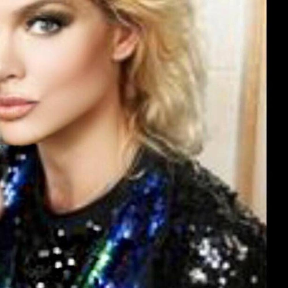 Meet your Posher, Daniella